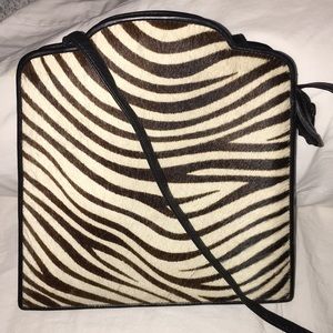 FINAL PRICE Zebra textured Crossbody bag